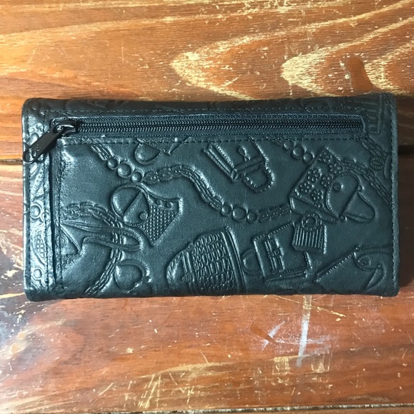 Harve Bernard Leather Wallet - Picture 6 of 6
